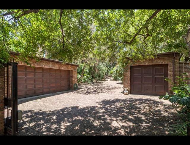 3 BEDROOM HOUSE FOR SALE IN BRYANSTON